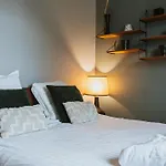 La Bed & Breakfast 3*